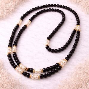 Black Glass and Faux Pearl Beaded Necklace